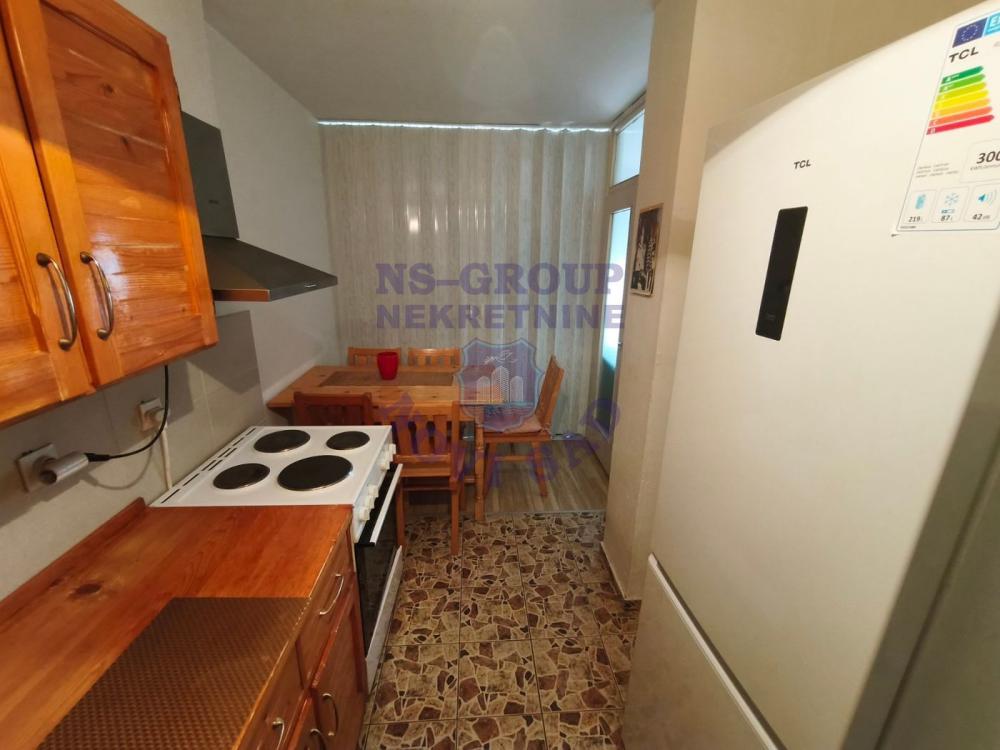 Slika 5 - Jednoiposoban, 47m2, Liman 4 Novi Sad, sa terasom, ima lift