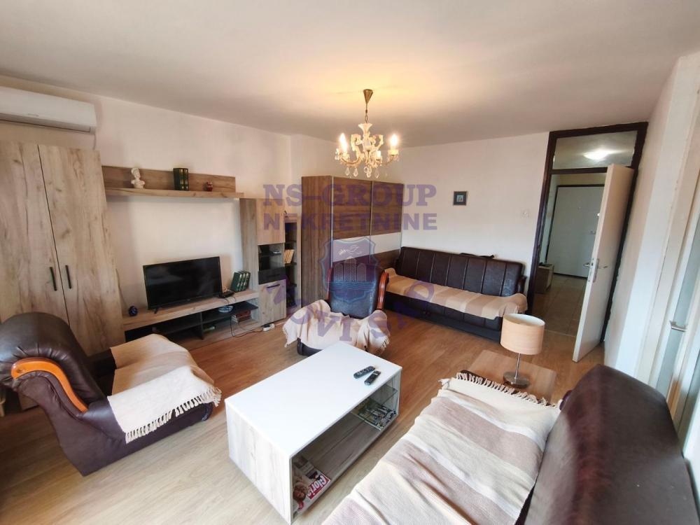 Glavna slika -Jednoiposoban, 47m2, Liman 4 Novi Sad, sa terasom, ima lift