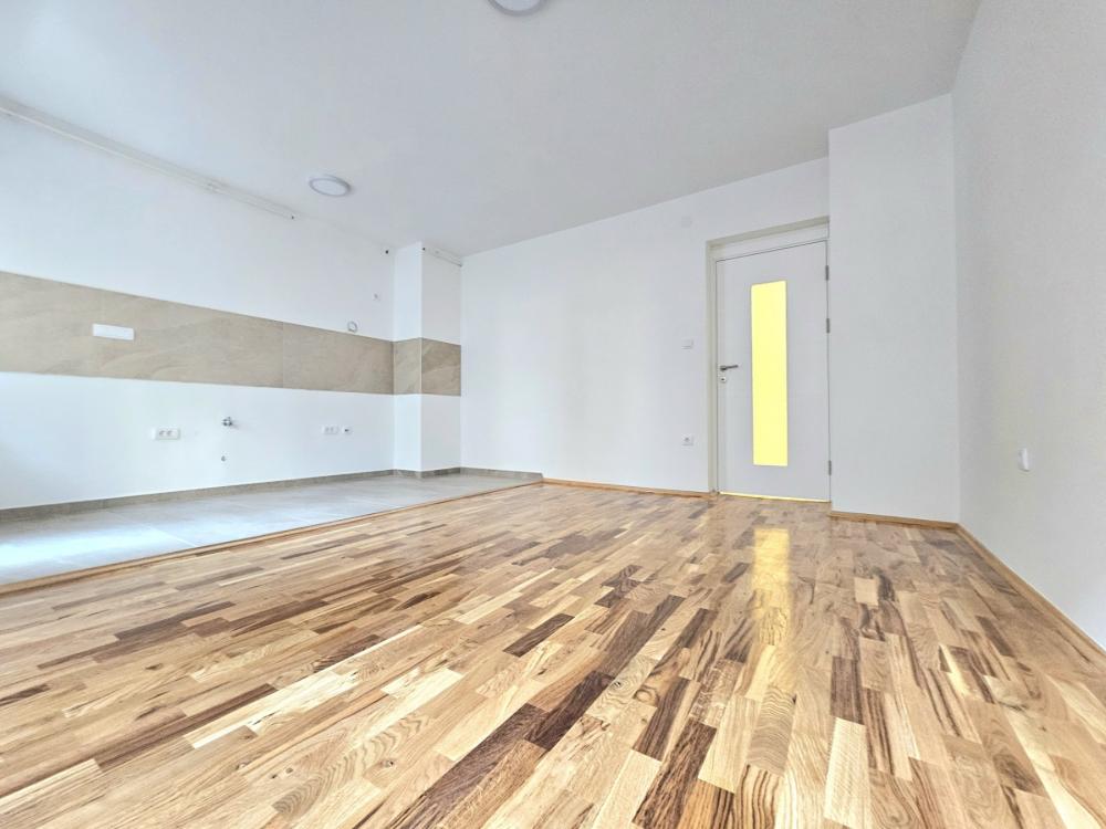 Slika 4 - Stan,NOVI SAD,CARA DUŠANA,kv: 43.00, € 129780, ID: 1059208