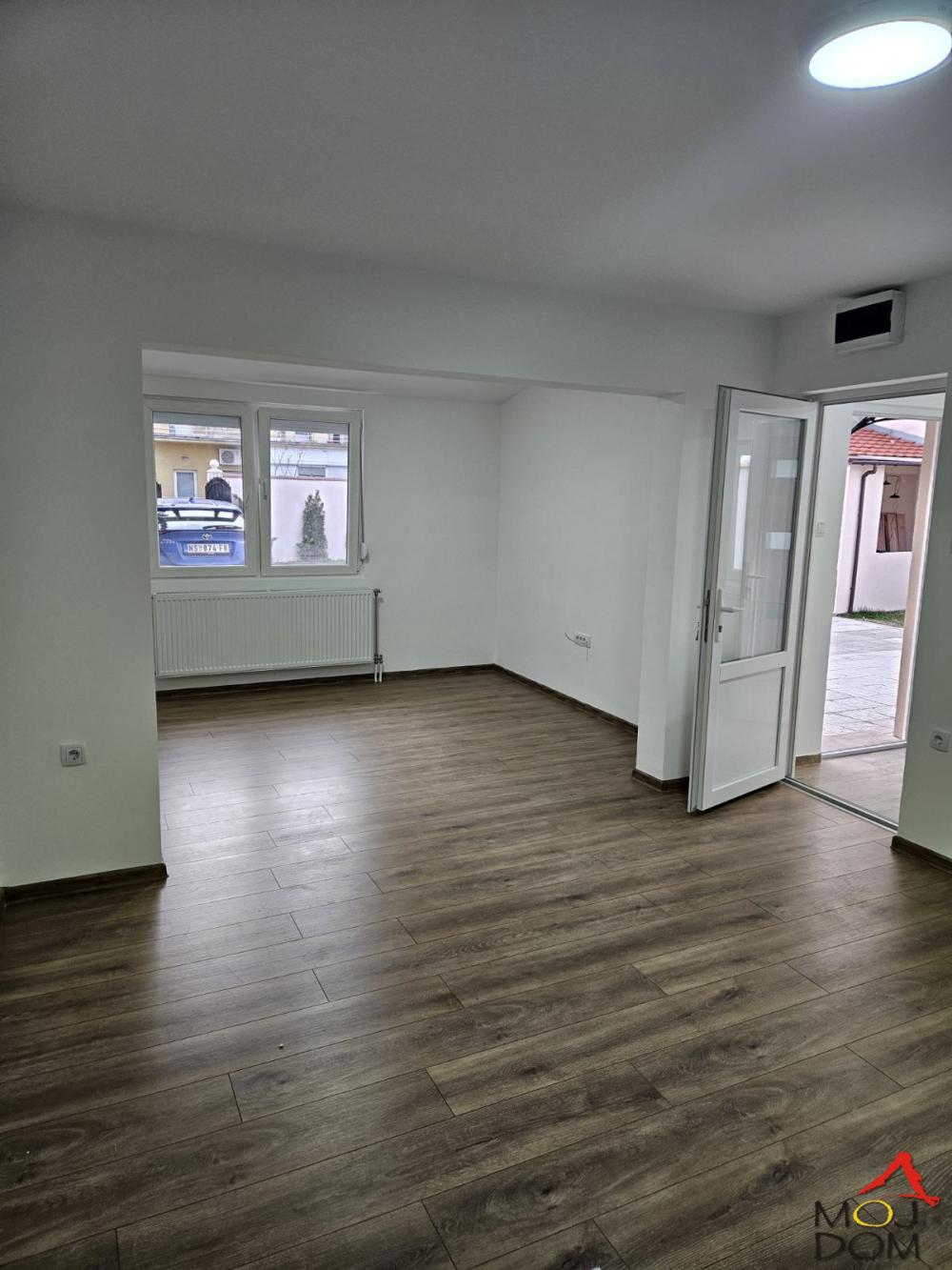 Slika 9 - Stan,NOVI SAD,TELEP,kv: 58, € 103000, ID: 1031801