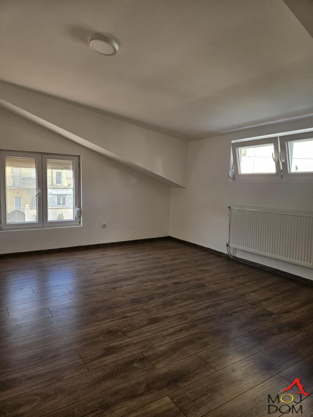 Slika 3 - Stan,NOVI SAD,TELEP,kv: 58, € 103000, ID: 1031801