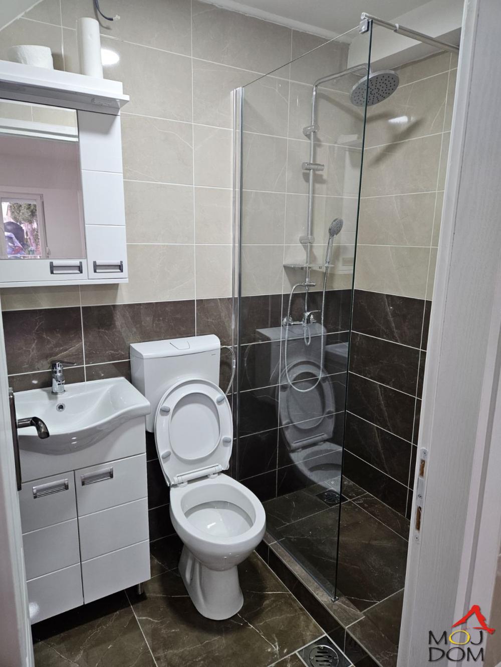 Slika 10 - Stan,NOVI SAD,TELEP,kv: 58, € 103000, ID: 1031801