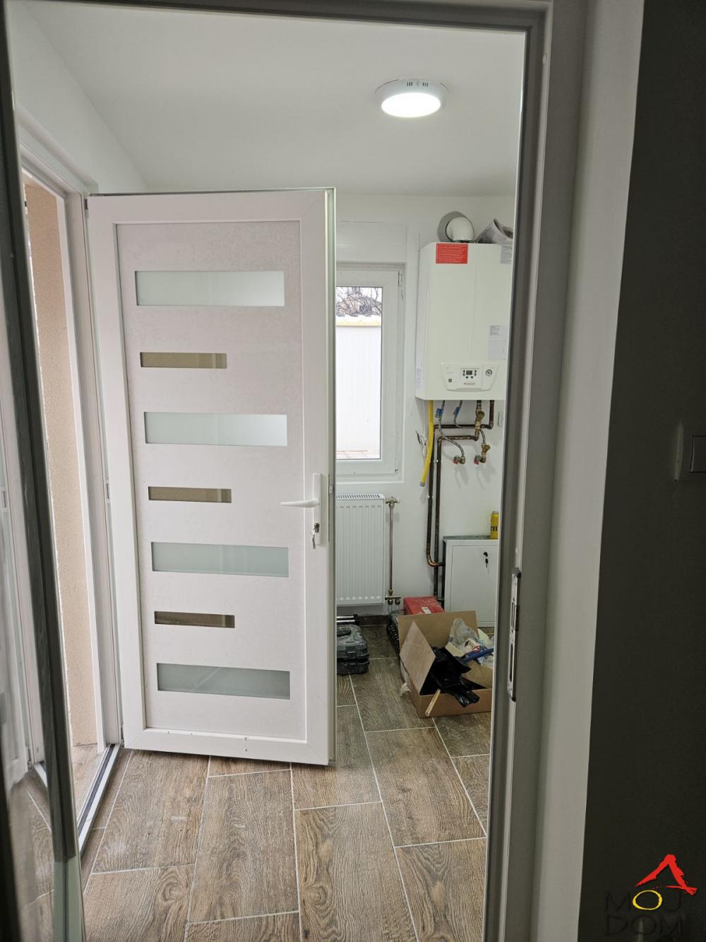 Slika 7 - Stan,NOVI SAD,TELEP,kv: 58, € 103000, ID: 1031801