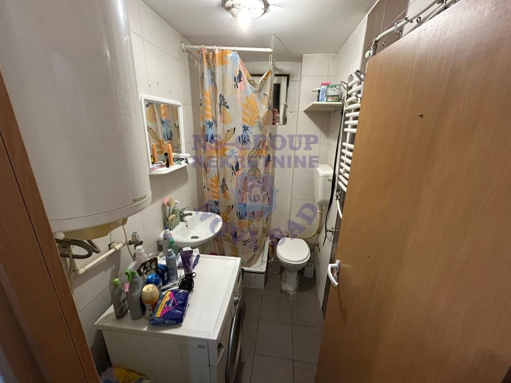 Slika 1 - Dvosoban, 48m2, Nova Detelinara Novi Sad, sa terasom, ima lift