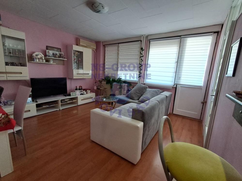 Slika 2 - Odličan dvoiposoban stan, 56m2 Liman 2