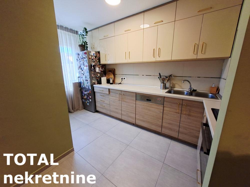 Slika 6 - Stan,NOVI SAD,CENTAR,kv: 116.00, € 370000, ID: 1102332
