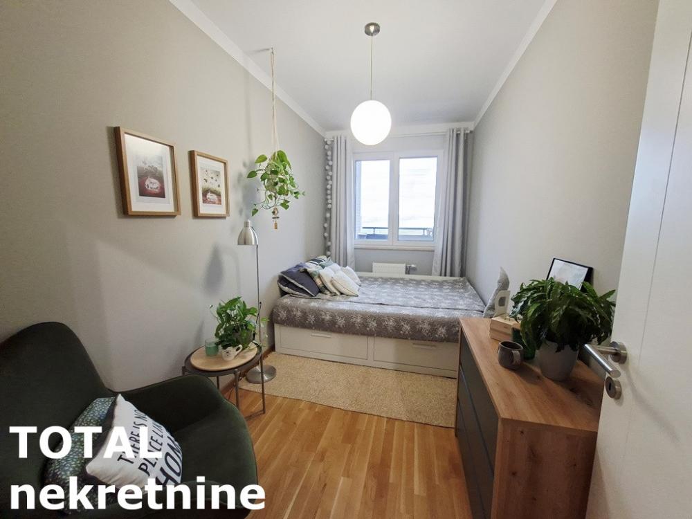 Slika 9 - Stan,NOVI SAD,AVIJACIJA,kv: 60.00, € 186000, ID: 1102308