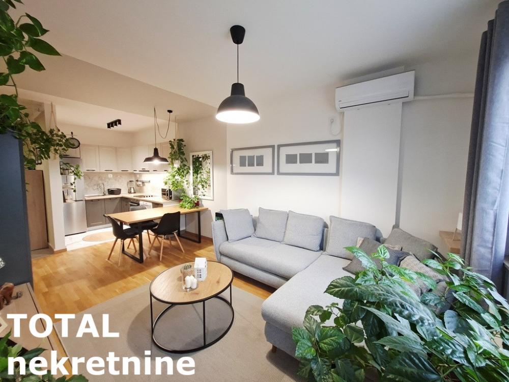 Slika 1 - Stan,NOVI SAD,AVIJACIJA,kv: 60.00, € 186000, ID: 1102308