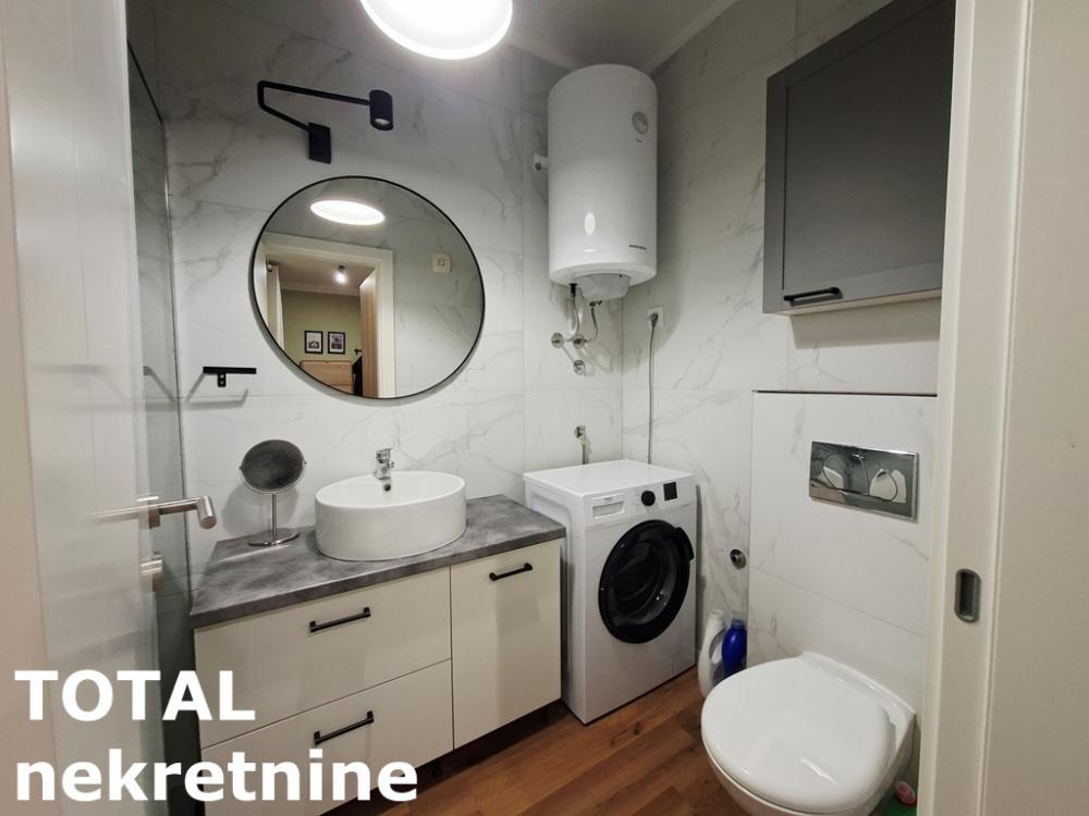 Slika 11 - Stan,NOVI SAD,AVIJACIJA,kv: 60.00, € 186000, ID: 1102308