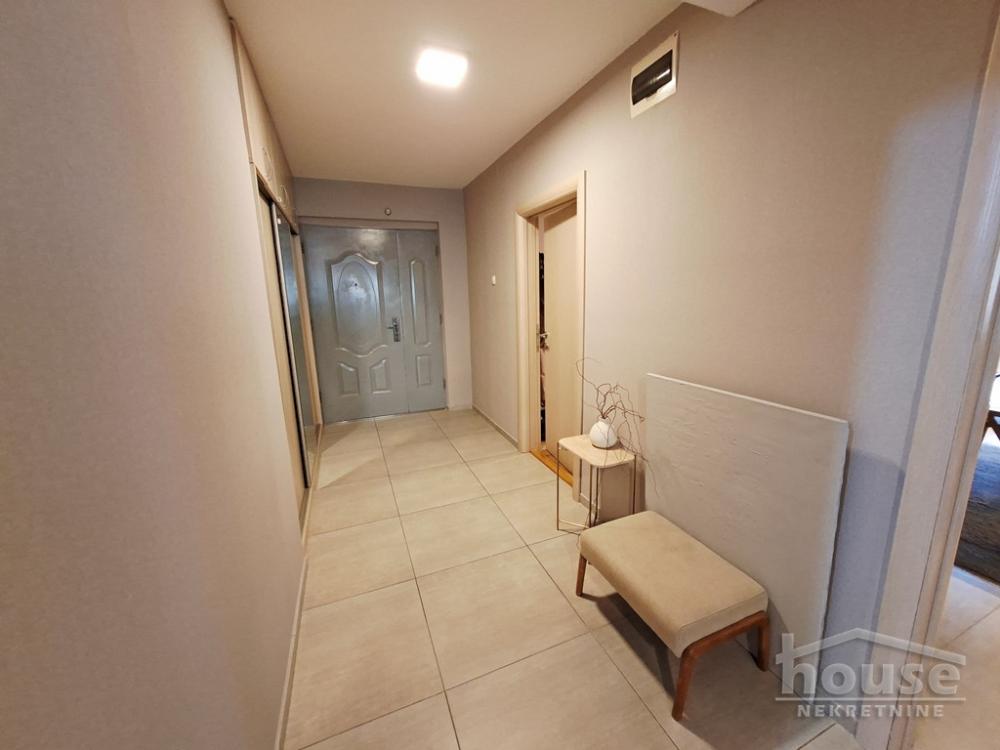 Slika 9 - Stan,NOVI SAD,CENTAR,kv: 116.00, € 370000, ID: 1065484