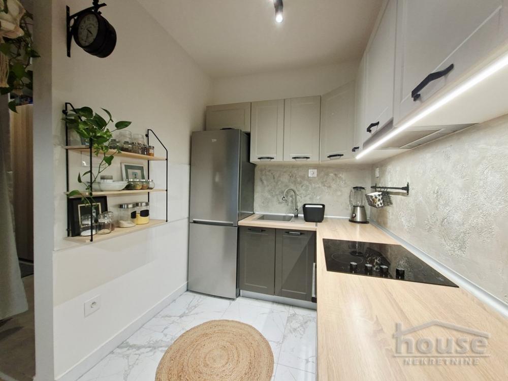 Slika 4 - Stan,NOVI SAD,AVIJACIJA,kv: 60.00, € 186000, ID: 1065460