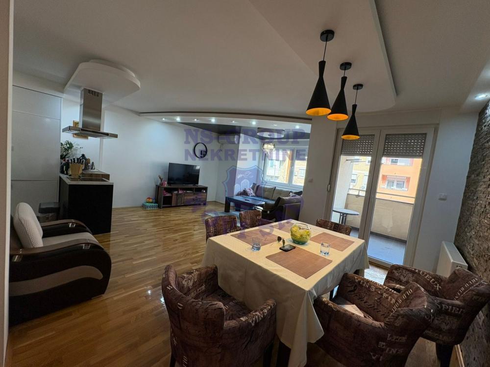 Glavna slika -Š:565408 Dvosoban Stan Na Novoj Detelinari!