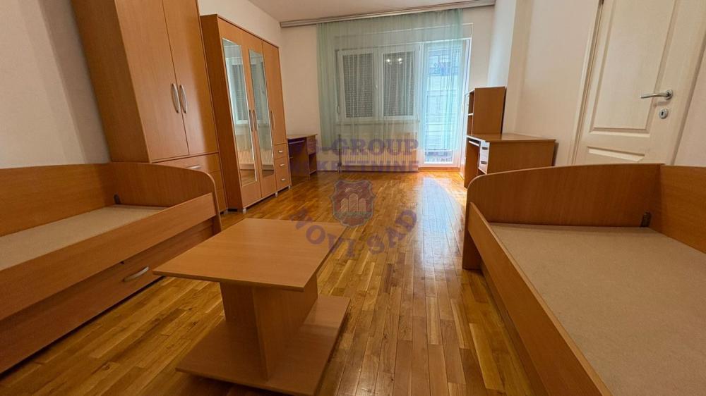 Slika 3 - Š:565412 Trosoban na Bulevaru!