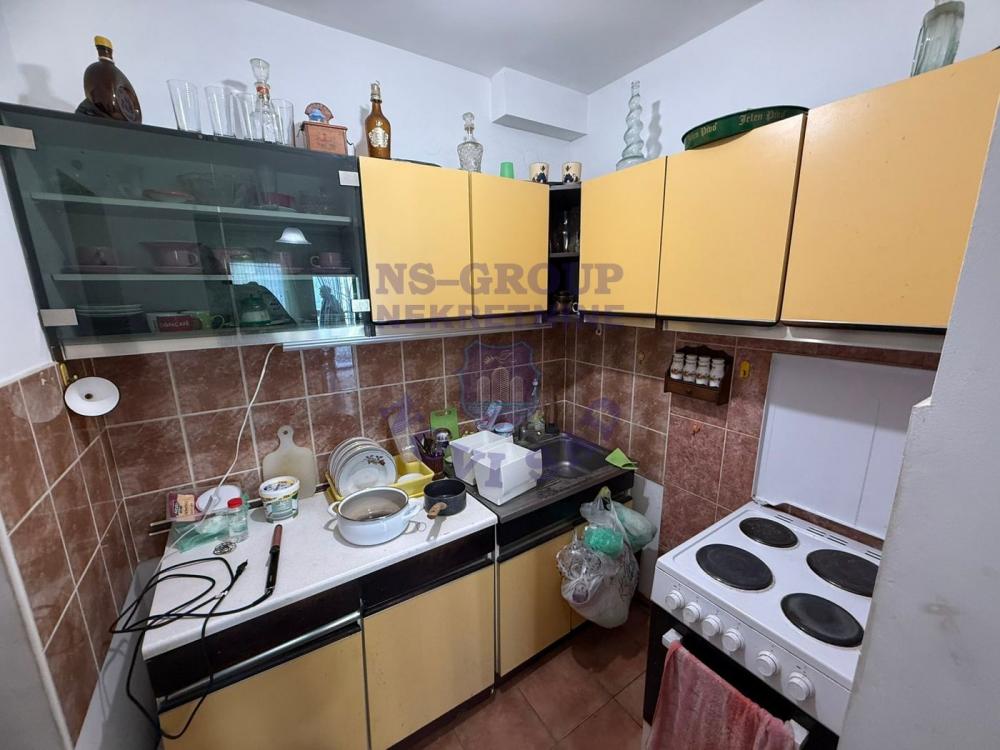 Slika 1 - Š:565403 Dvosoban Stan Na Podbari!