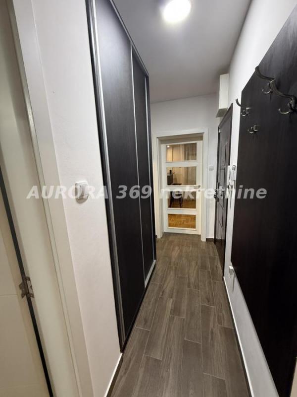 Slika 3 - POVOLJNO, NAMEŠTEN STAN NA ADICAMA NOVI SAD