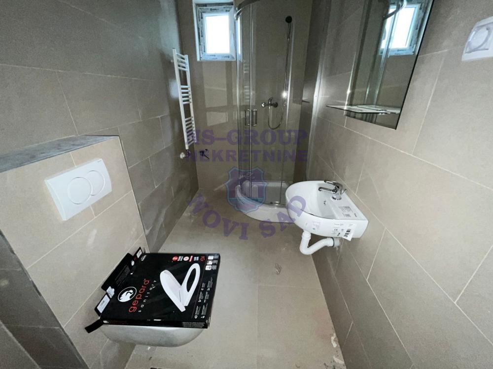 Slika 11 - Četvorosoban, 90m2, Veternik Novi Sad, sa terasom