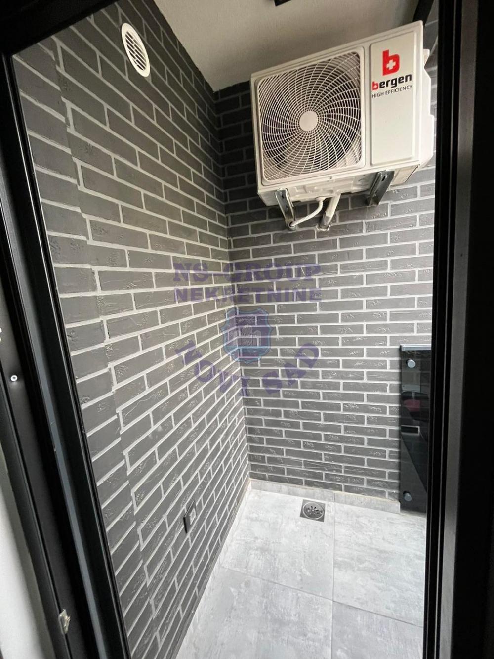 Slika 0 - Jednoiposoban, 38m2, Bulevar patrijarha Pavla (Somborski bulevar) Novi Sad, sa terasom, ima lift