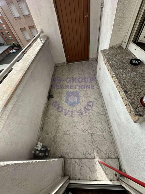 Slika 10 - Trosoban, 76m2, Nova Detelinara Novi Sad, sa terasom, ima lift