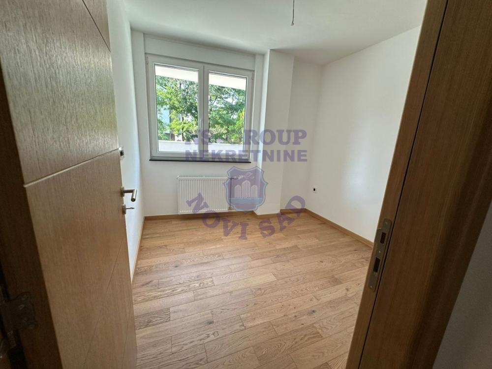 Slika 4 - Na prodaju troiposoban stan na Bulevaru Evrope!