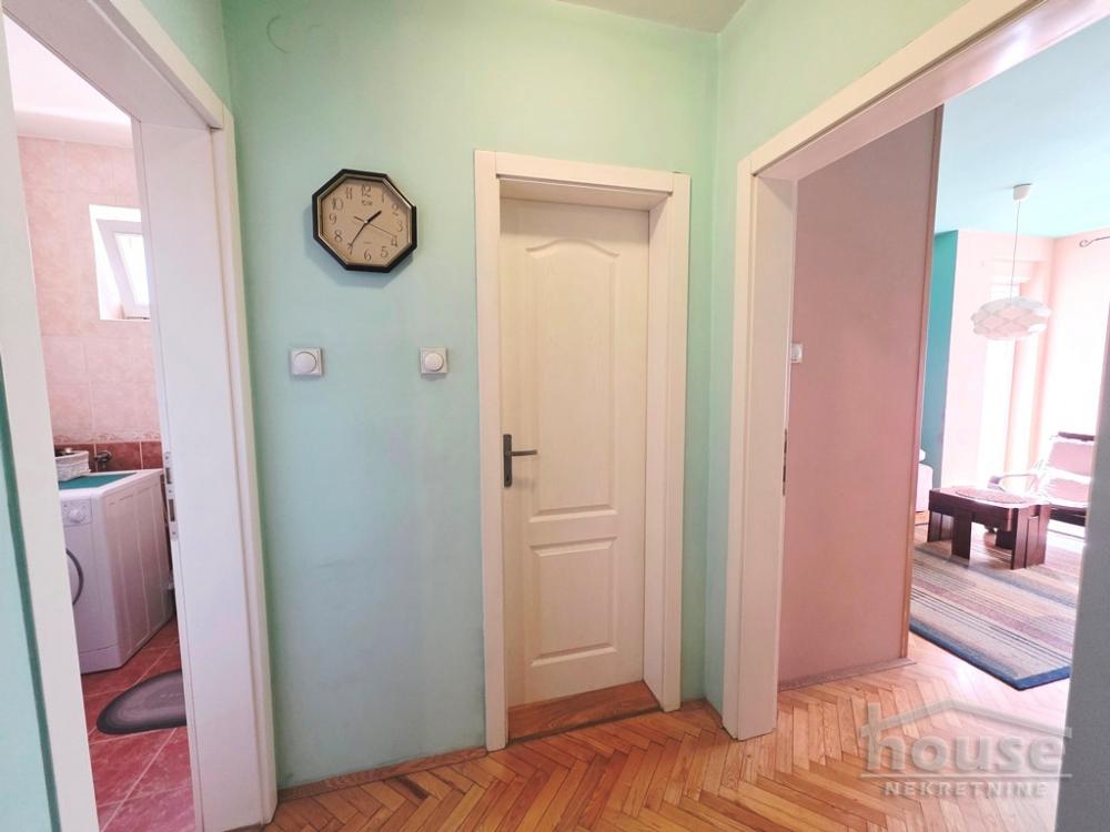 Slika 9 - Stan,NOVI SAD,NOVA DETELINARA,kv: 32.00, € 98000, ID: 1065511