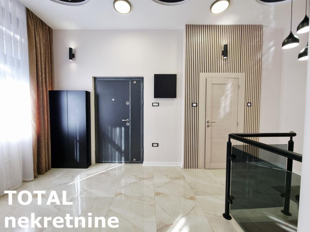 Slika 6 - Stan,NOVI SAD,BULEVAR,kv: 76.00, € 205000, ID: 1102275