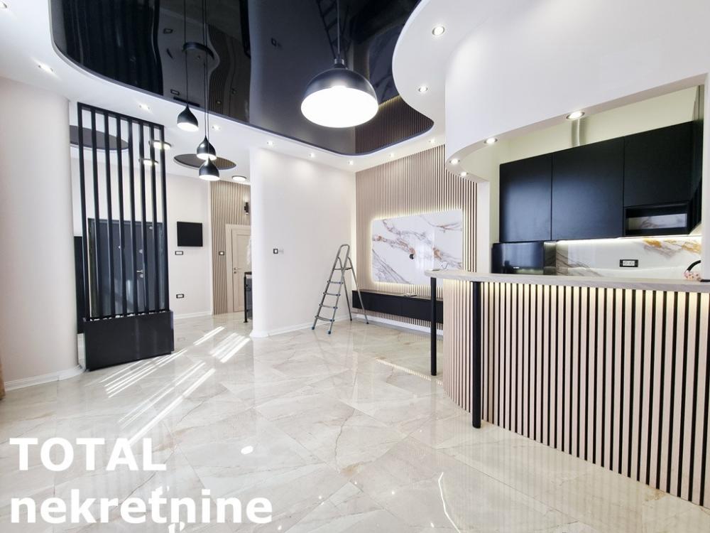 Slika 4 - Stan,NOVI SAD,BULEVAR,kv: 76.00, € 205000, ID: 1102275