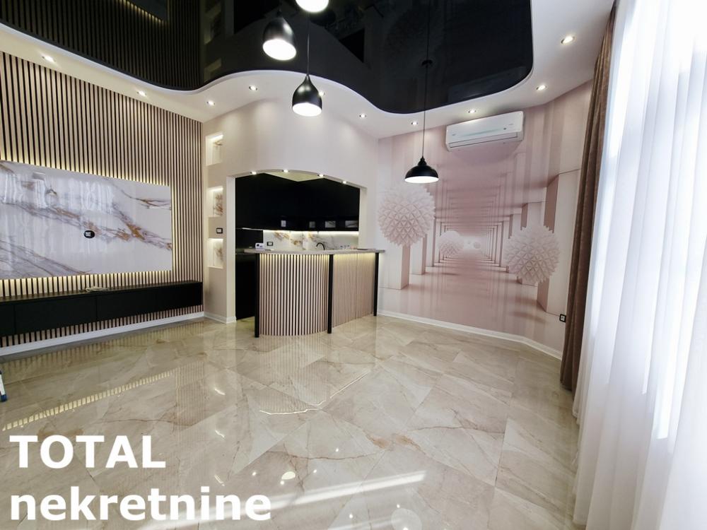 Slika 2 - Stan,NOVI SAD,BULEVAR,kv: 76.00, € 205000, ID: 1102275