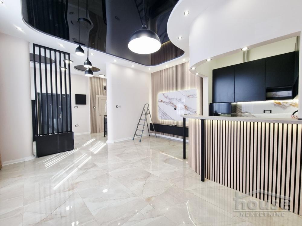 Slika 3 - Stan,NOVI SAD,BULEVAR,kv: 76.00, € 205000, ID: 1065427