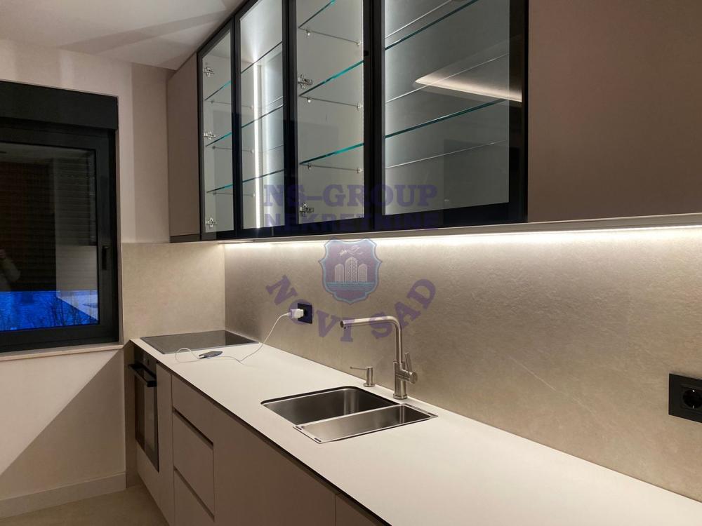 Slika 4 - Četvorosoban 119m2 Centar Novog Sada