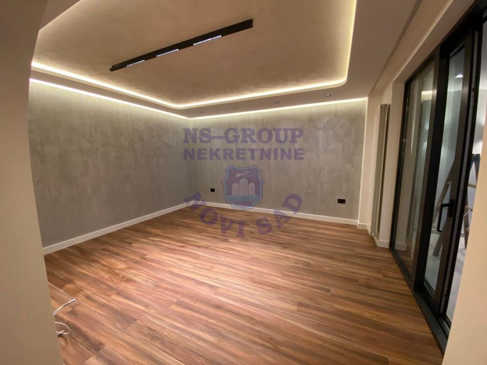 Glavna slika -Četvorosoban 119m2 Centar Novog Sada