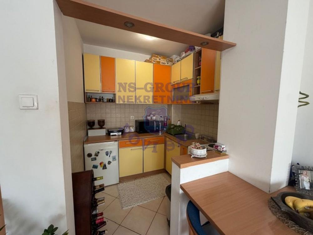 Slika 5 - Jednoiposoban kompletno namešten stan- Grbavica! š.565533