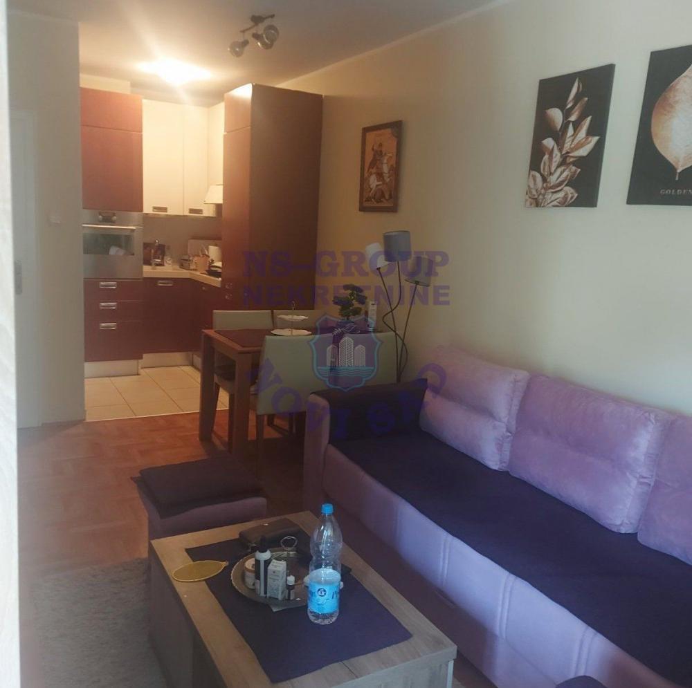 Glavna slika -Dvosoban stan na Detelinari! Odlična gradnja