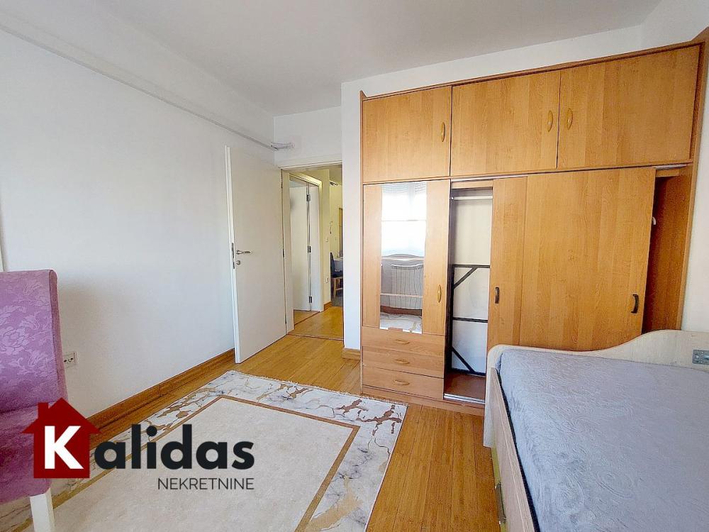 Slika 9 - Stan,NOVI SAD,GRBAVICA,kv: 54, € 170980, ID: 1008629