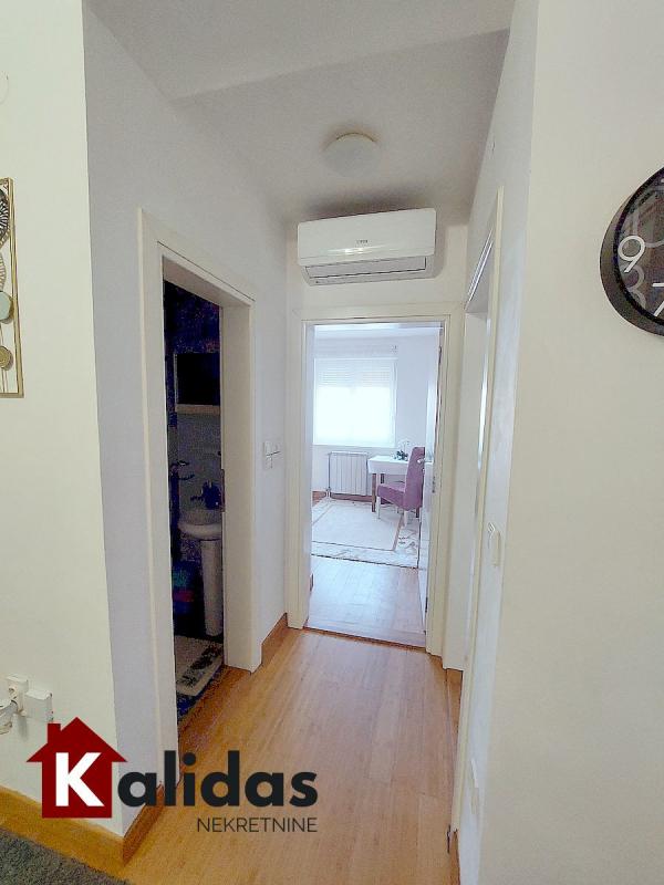Slika 6 - Stan,NOVI SAD,GRBAVICA,kv: 54, € 170980, ID: 1008629