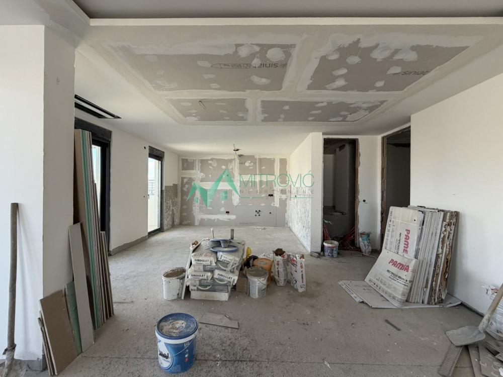 Slika 3 - Penthouse, 144m2 + 110m2 terase, 3 parkinga u ceni! 