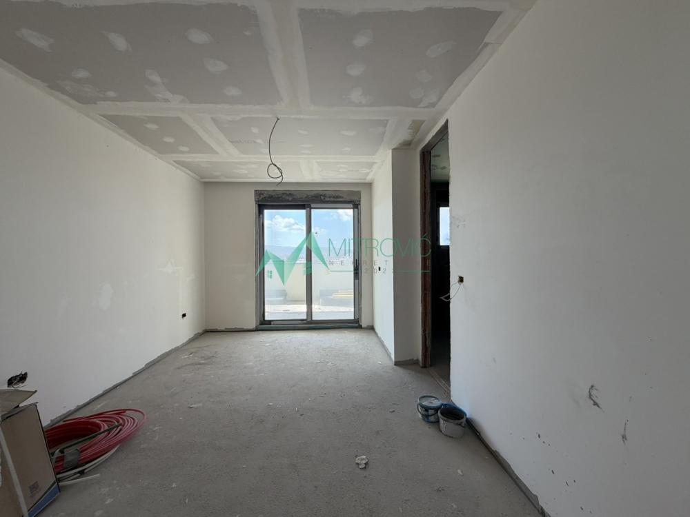 Slika 10 - Penthouse, 144m2 + 110m2 terase, 3 parkinga u ceni! 
