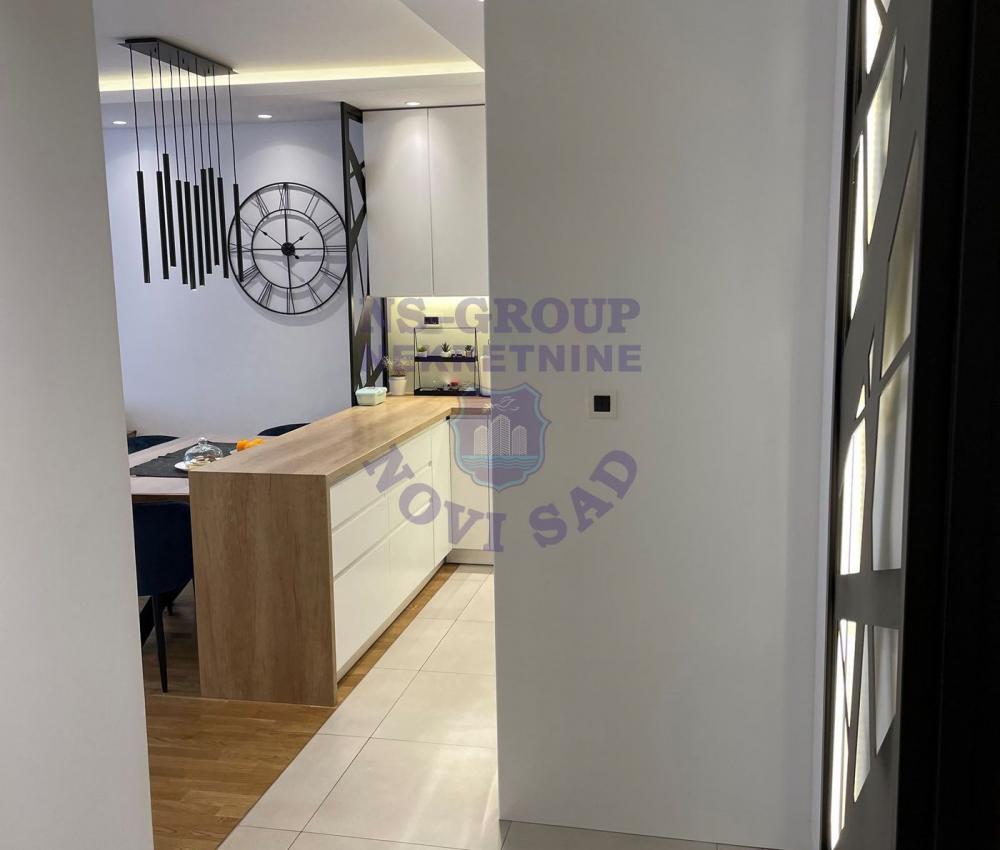 Slika 6 - Cetvorosoban stan na novoj Detelinair!