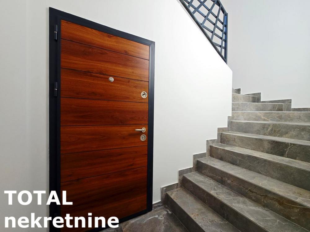 Slika 8 - Stan,NOVI SAD,TELEP,kv: 110.00, € 270000, ID: 1102319