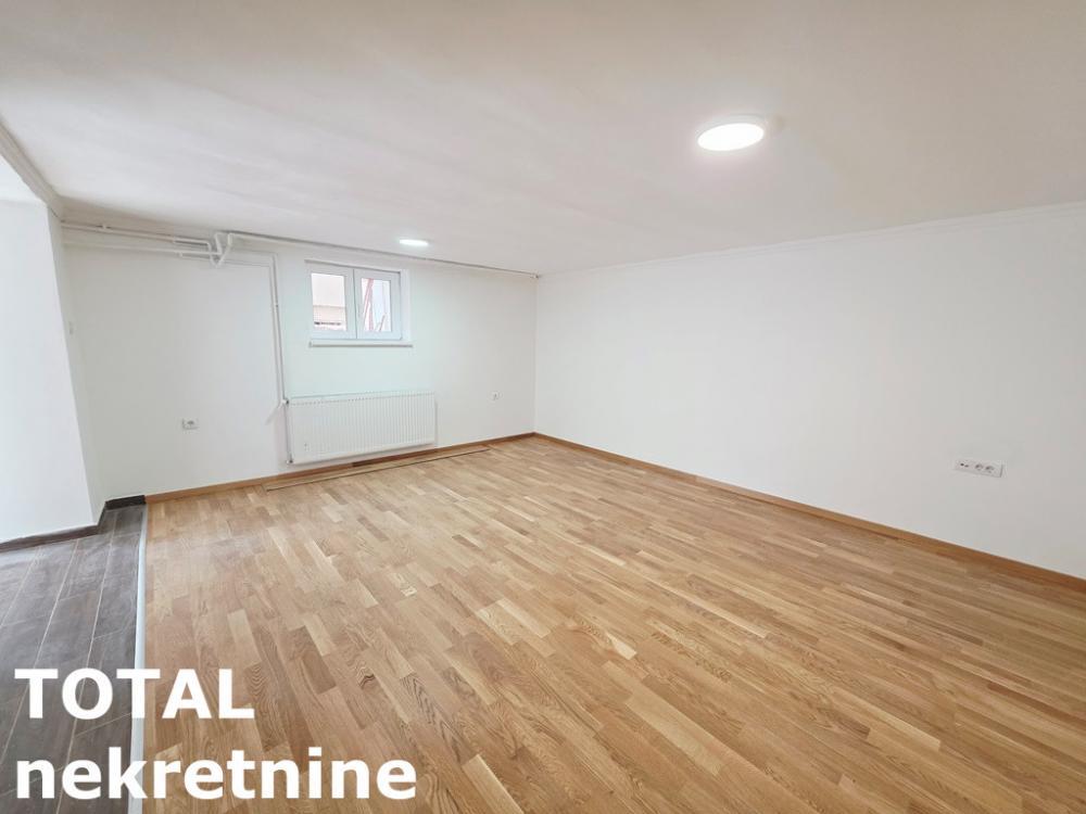 Glavna slika -Stan,NOVI SAD,ADICE,kv: 28.00, € 50000, ID: 1102378