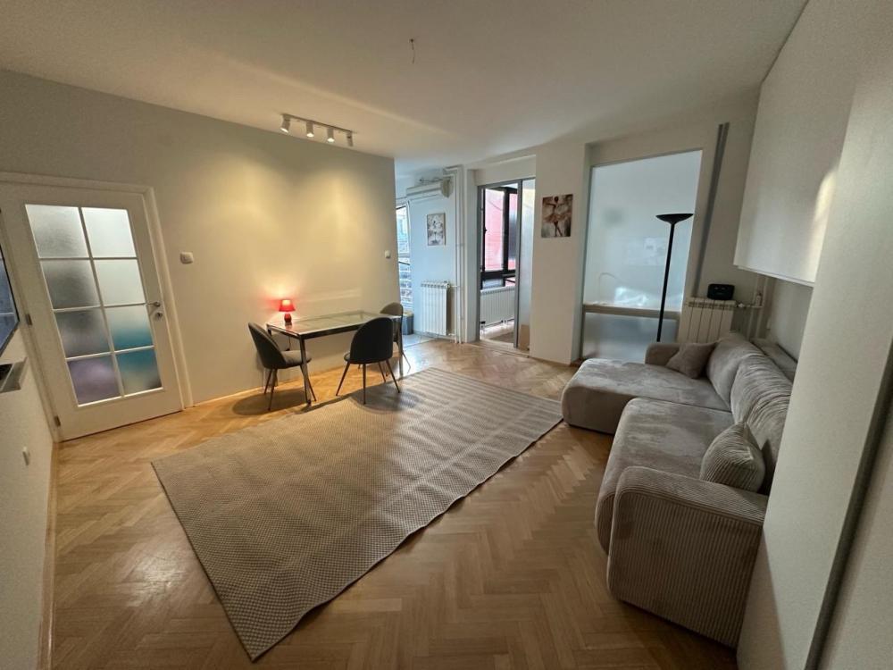 Glavna slika -Stan,NOVI SAD,CENTAR,kv: 72.00, € 218000, ID: 1057385