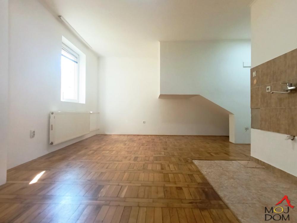 Slika 1 - Stan,NOVI SAD,TELEP,kv: 33, € 61800, ID: 1031936