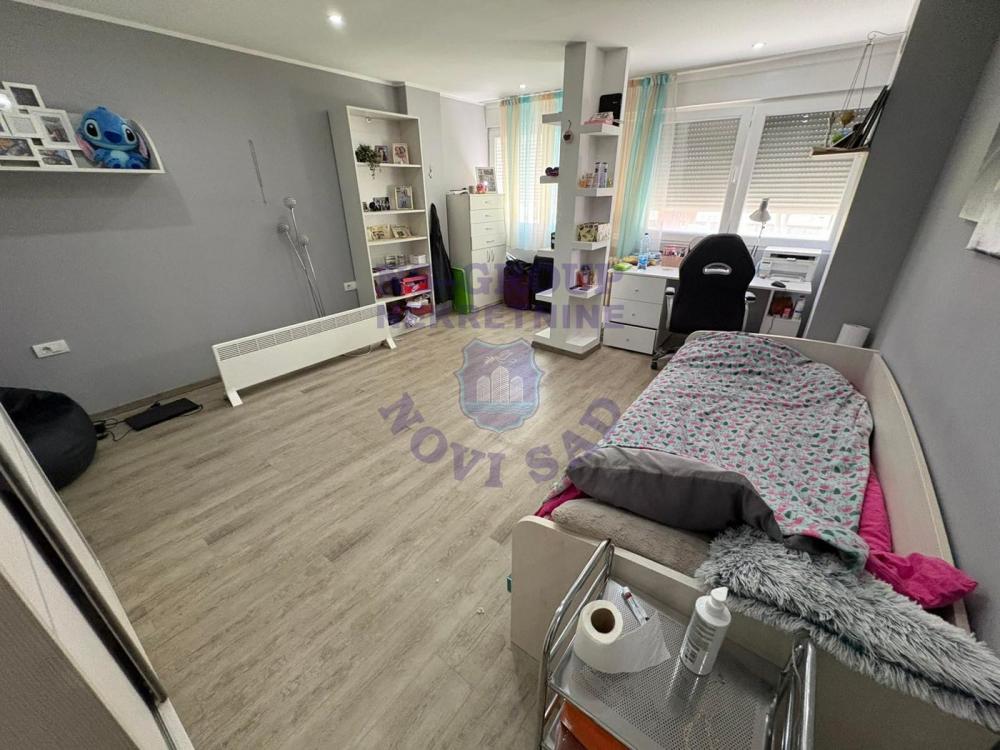 Slika 1 - Dvoiposoban stan na LImanu 1