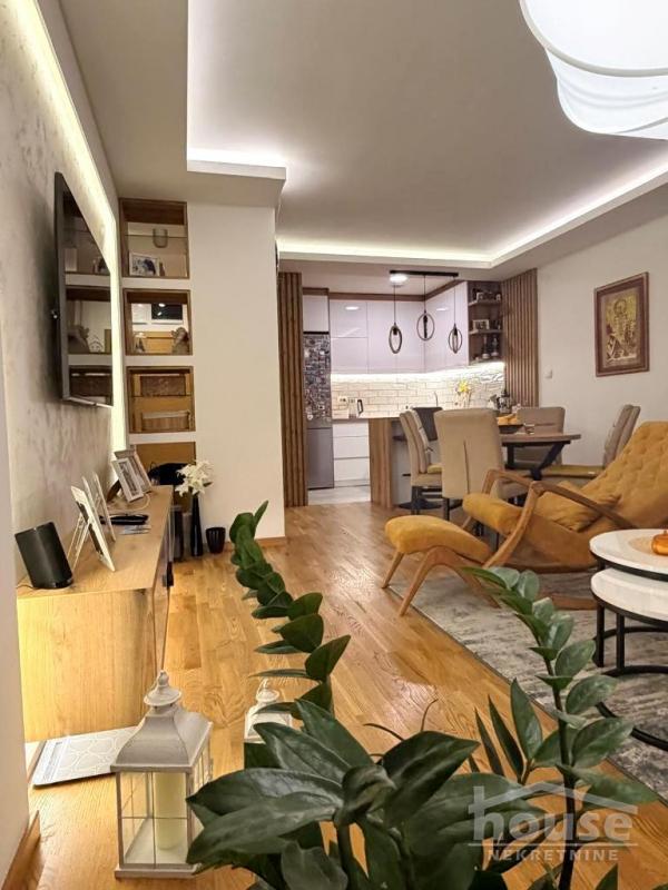 Slika 9 - Stan,NOVI SAD,DETELINARA,kv: 67.00, € 238000, ID: 1065353