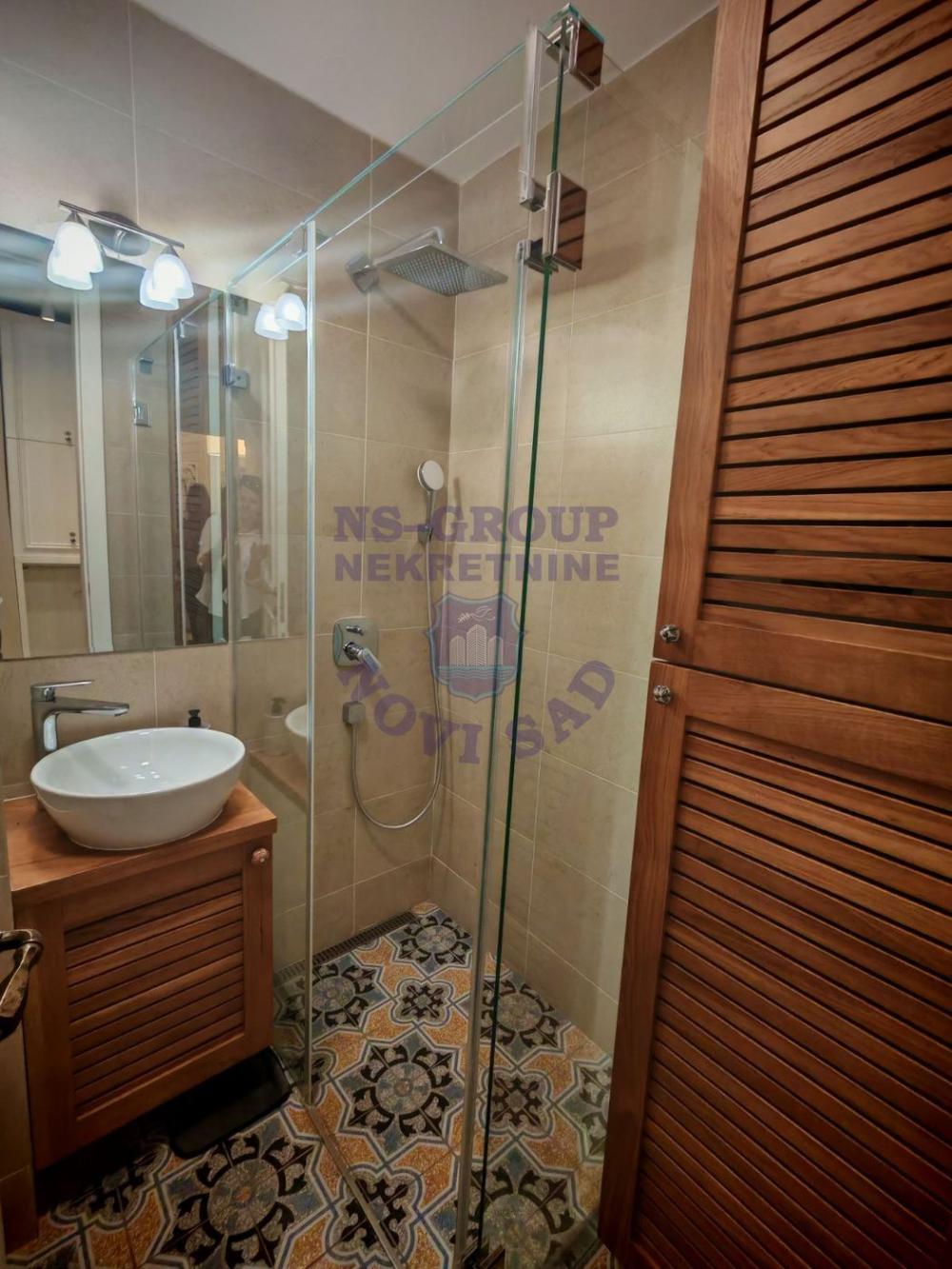 Slika 9 - Dvoiposoban, 64m2, Beogradski kej Novi Sad, sa terasom, ima lift