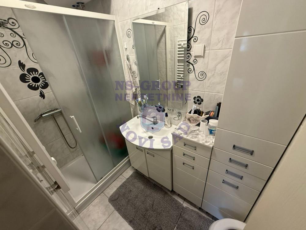 Slika 4 - Troiposoban stan na Bulevaru!