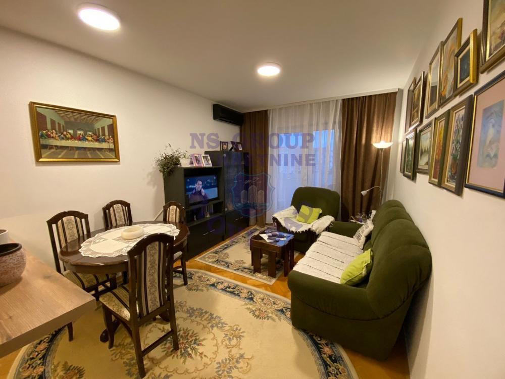 Glavna slika -Prodaja stana, 41m2, Nova Detelinara Novi Sad, sa terasom, ima lift