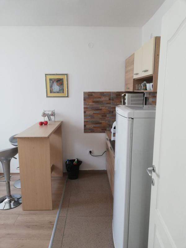 Slika 1 - Stan,NOVI SAD,NOVI BULEVAR,kv: 32.00, € 95000, ID: 1056438