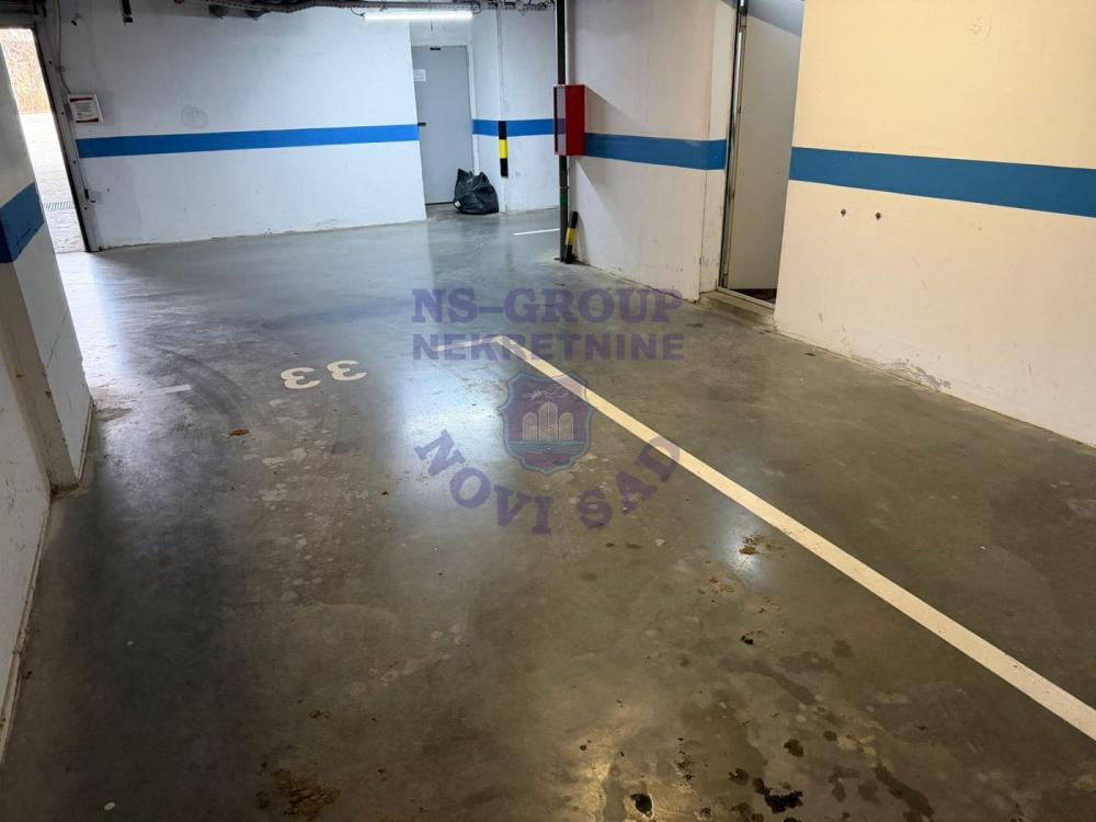 Slika 5 - Jednosoban, 28m2, Socijalno Novi Sad, sa terasom, ima lift