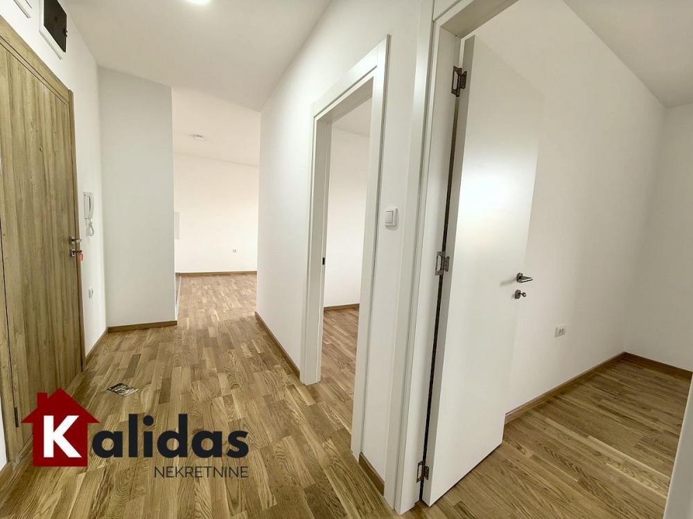 Slika 3 - Stan,PETROVARADIN,PETROVARADIN,kv: 67, € 158720, ID: 1008614
