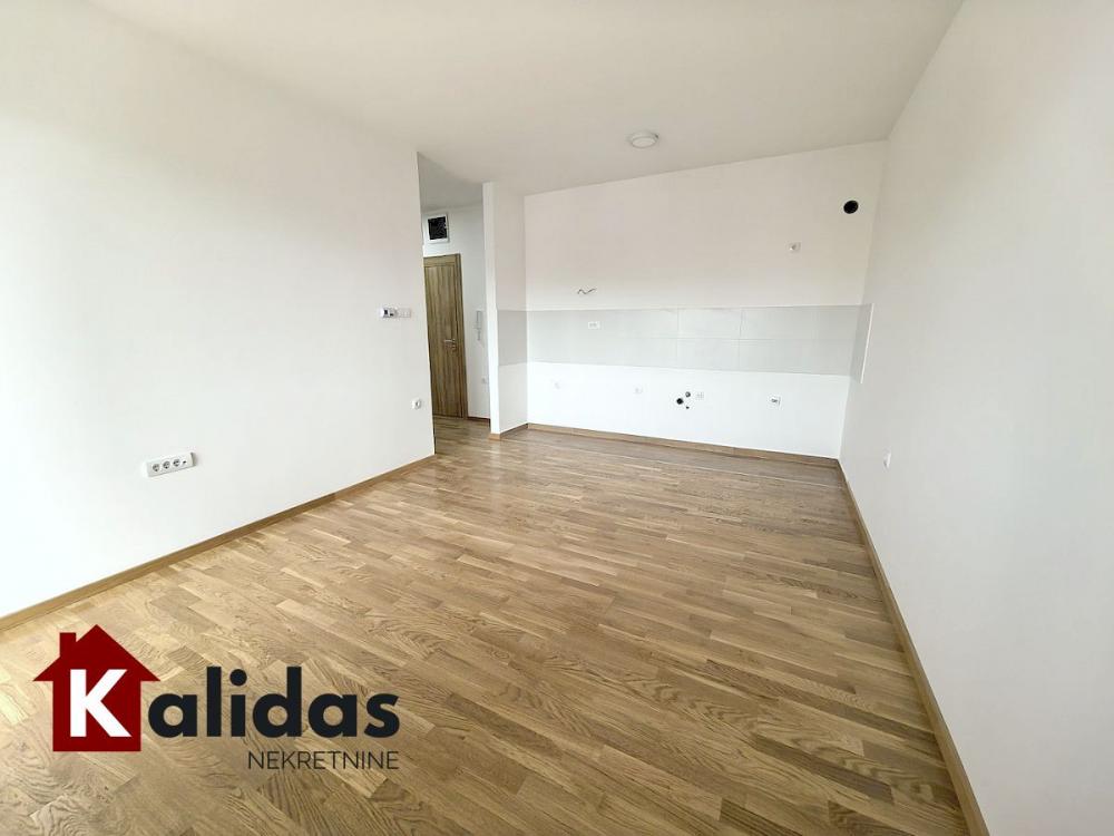 Slika 2 - Stan,PETROVARADIN,PETROVARADIN,kv: 67, € 158720, ID: 1008614